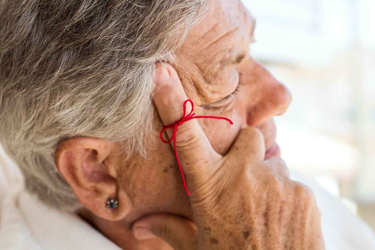 10 Early Signs of Alzheimer’s Disease