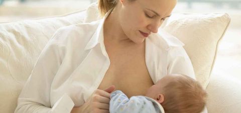 nursing while pregnant