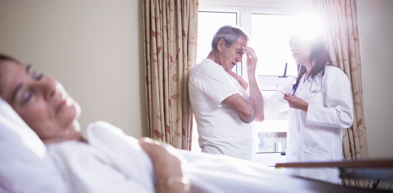 0042-11-30T00:00:00.000Z 11 Sep 2014 --- Doctor consoling senior man in hospital --- Image by © zerocreatives/Westend61/Corbis