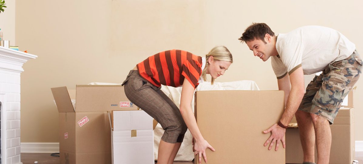 600-824276 600-824276
� Masterfile
Model Release
Couple Unpacking