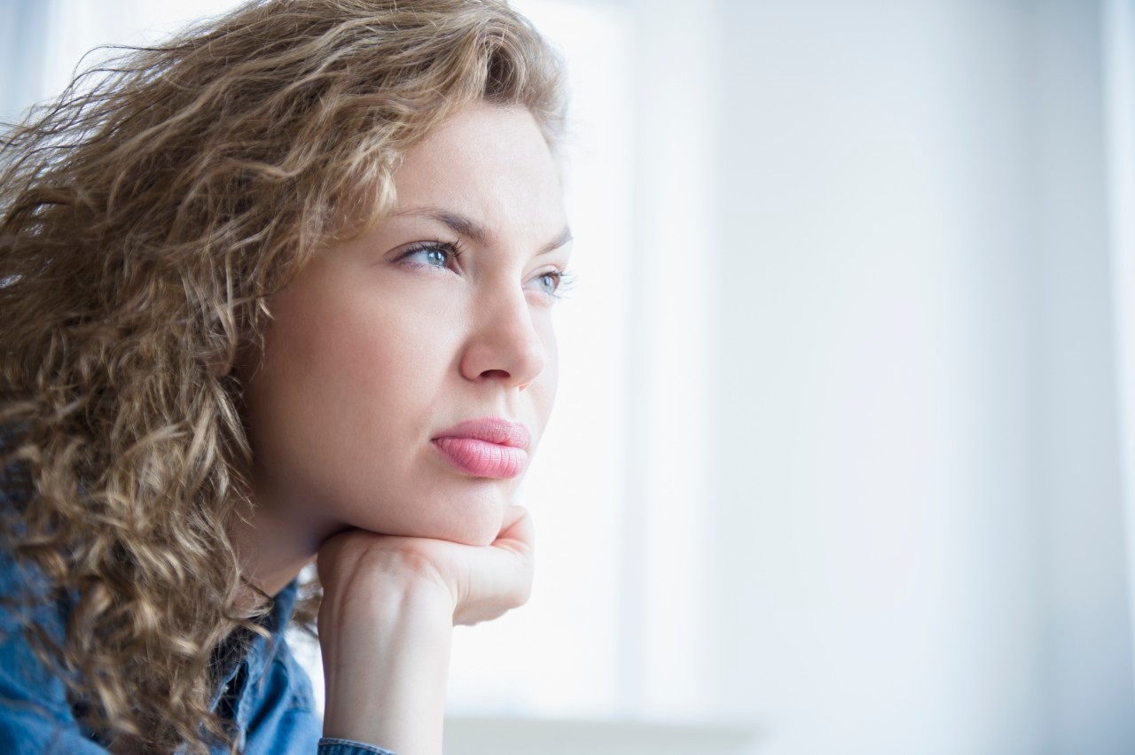 30 Jul 2014 --- Portrait of attractive young woman --- Image by © Jamie Grill/Tetra Images/Corbis