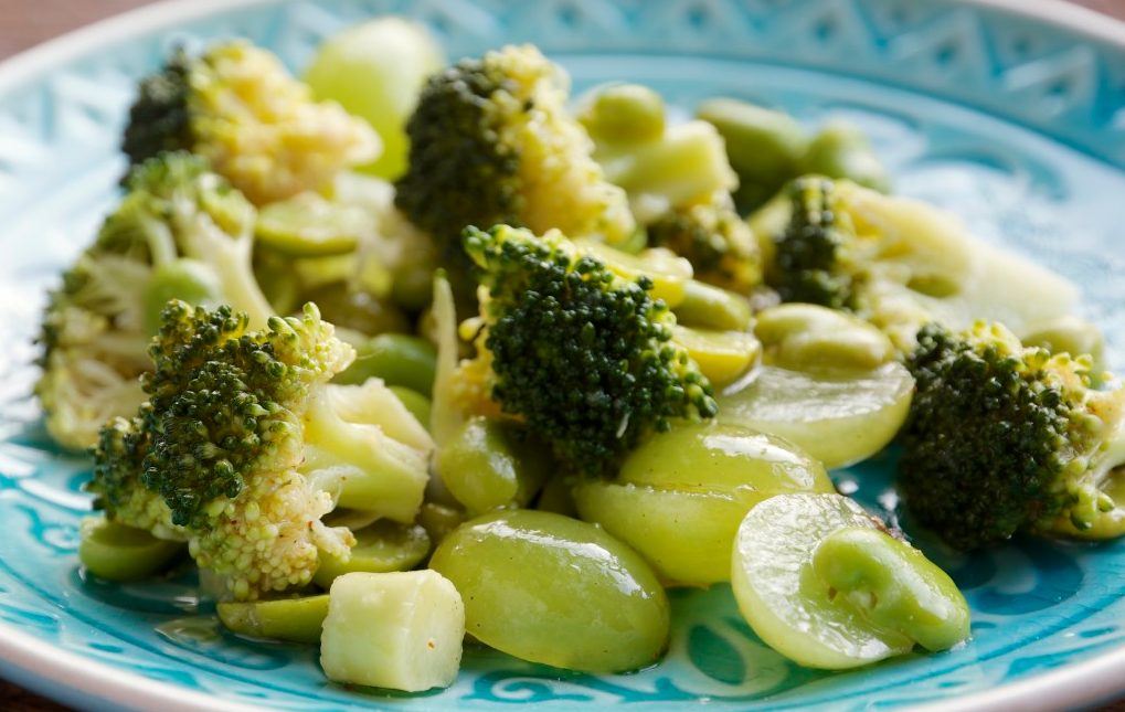 A plate of freshly cooked vegetables