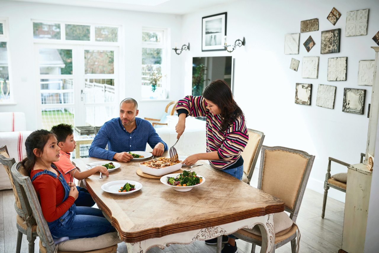 How to Maintain a Family Meal Routine