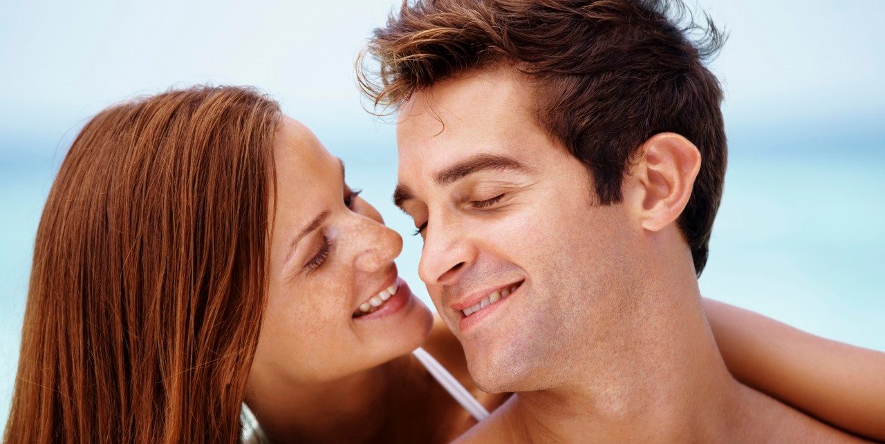 0042-11-30T00:00:00.000Z 05 Apr 2011 --- Embracing couple --- Image by © Yuri Arcurs/Tetra Images/Corbis